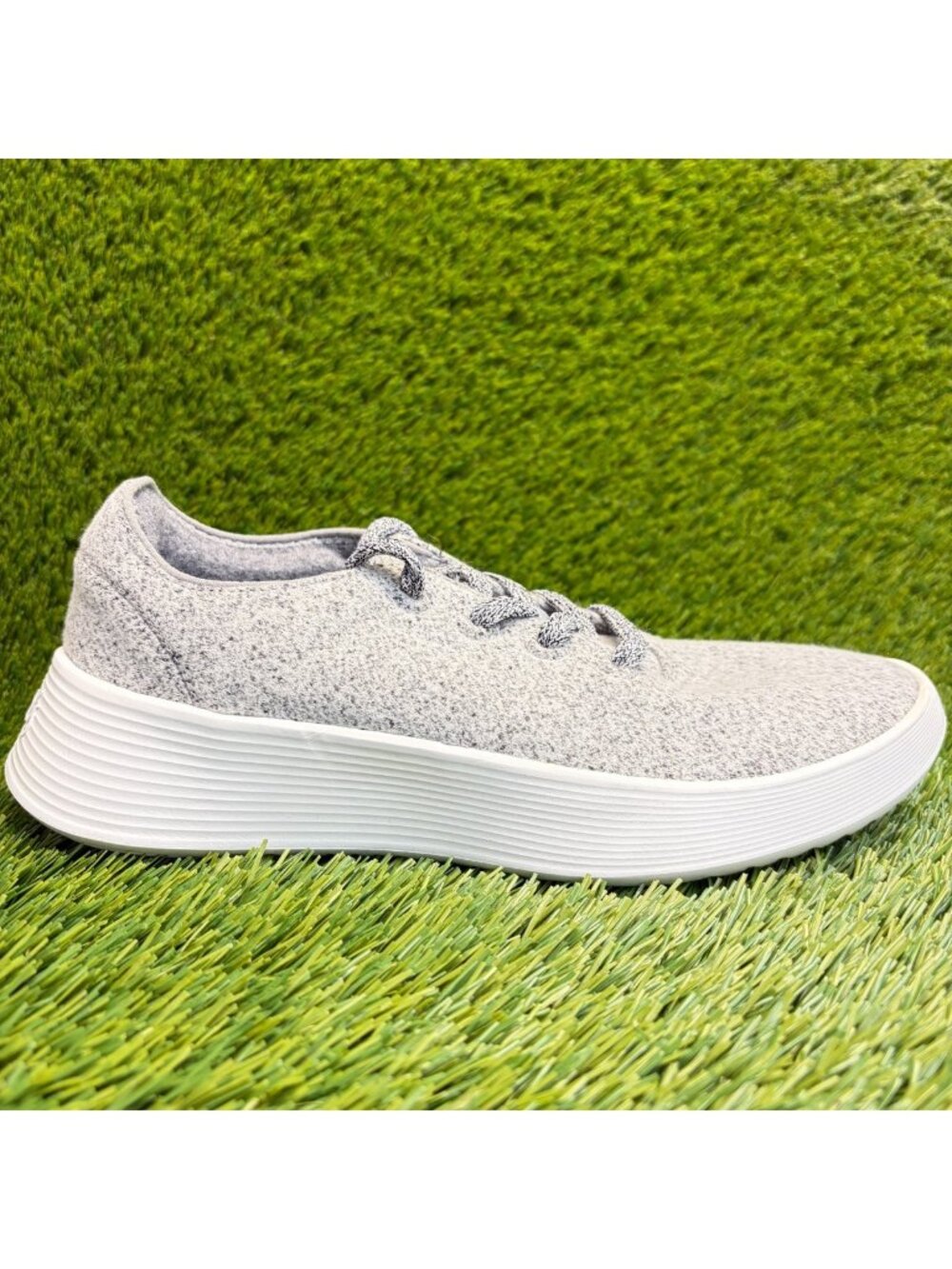 Allbirds Wool Runner 2 Womens Size 8 Gray White Athletic Running Shoes Sneakers